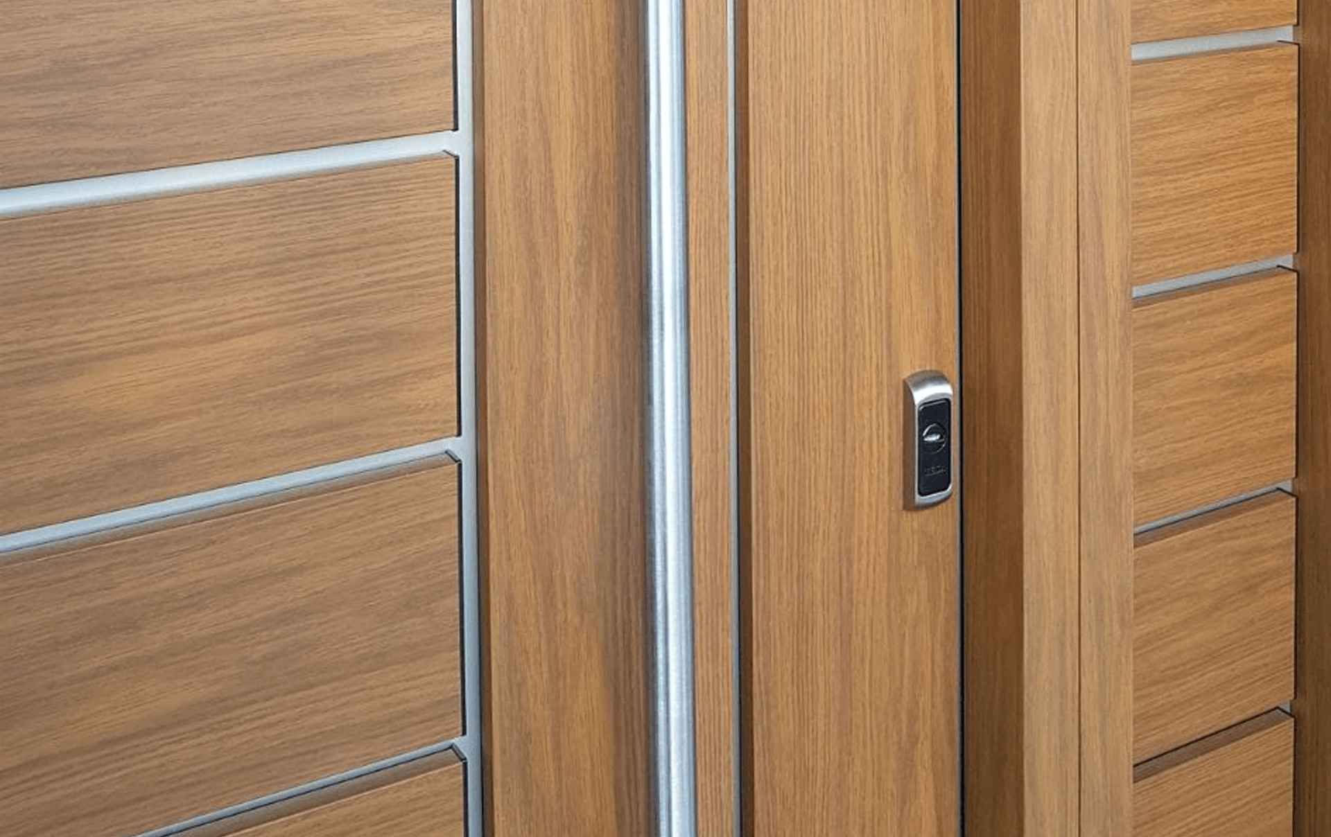 Puerta madera