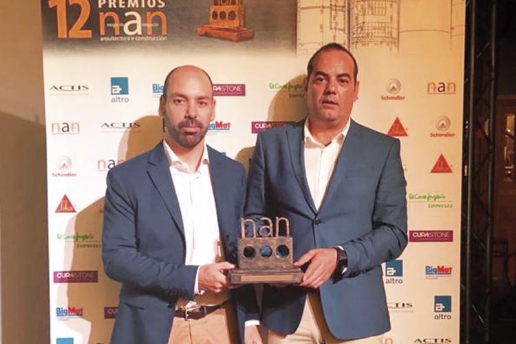 Strugal gana premios NAN