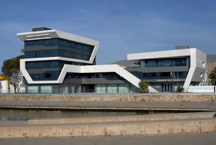 Edificio Administrativo De La Autoridad Portuaria De Almería 